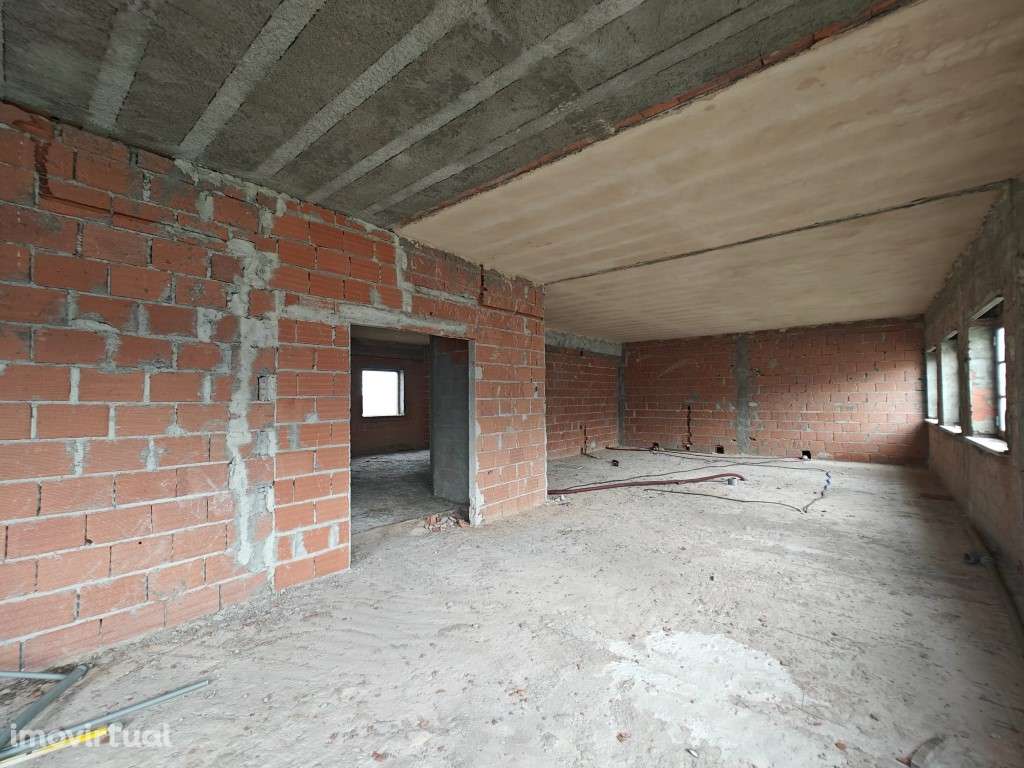 Edifício com possibilidade para apartamentos bem perto da costa em ... - Grande imagem: 4/17