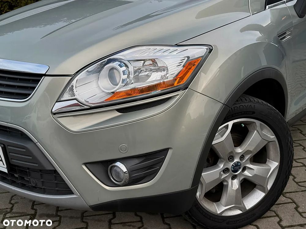 Ford Kuga 2.0 TDCi 2x4 Titanium - 29