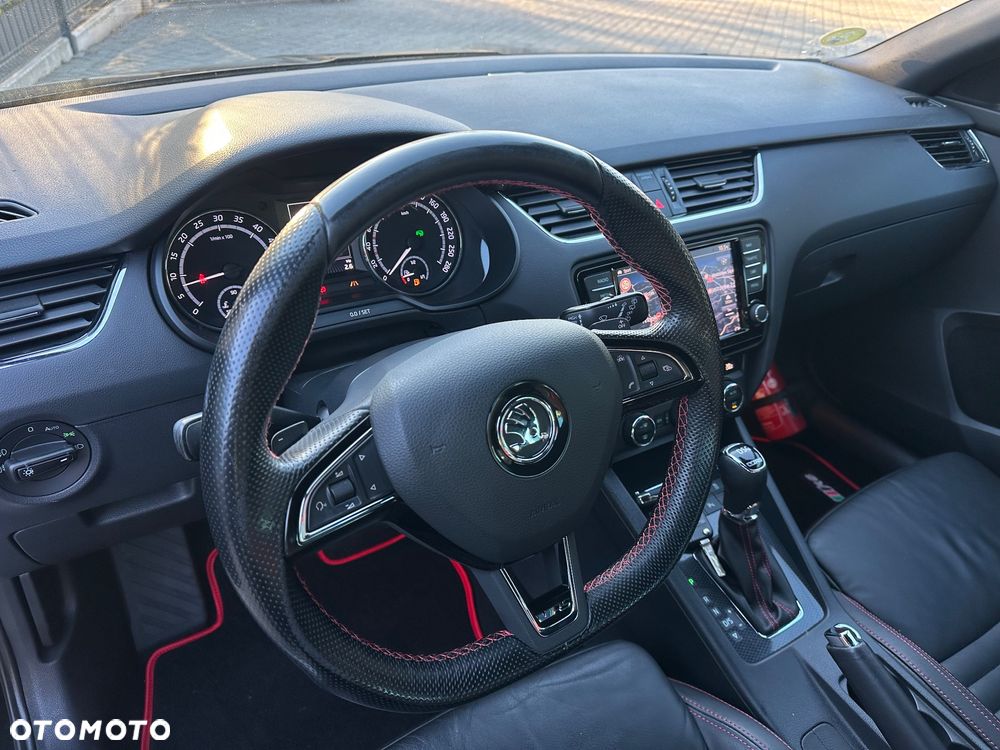 Skoda Octavia 2.0 TDI (Green tec) DSG RS - 6