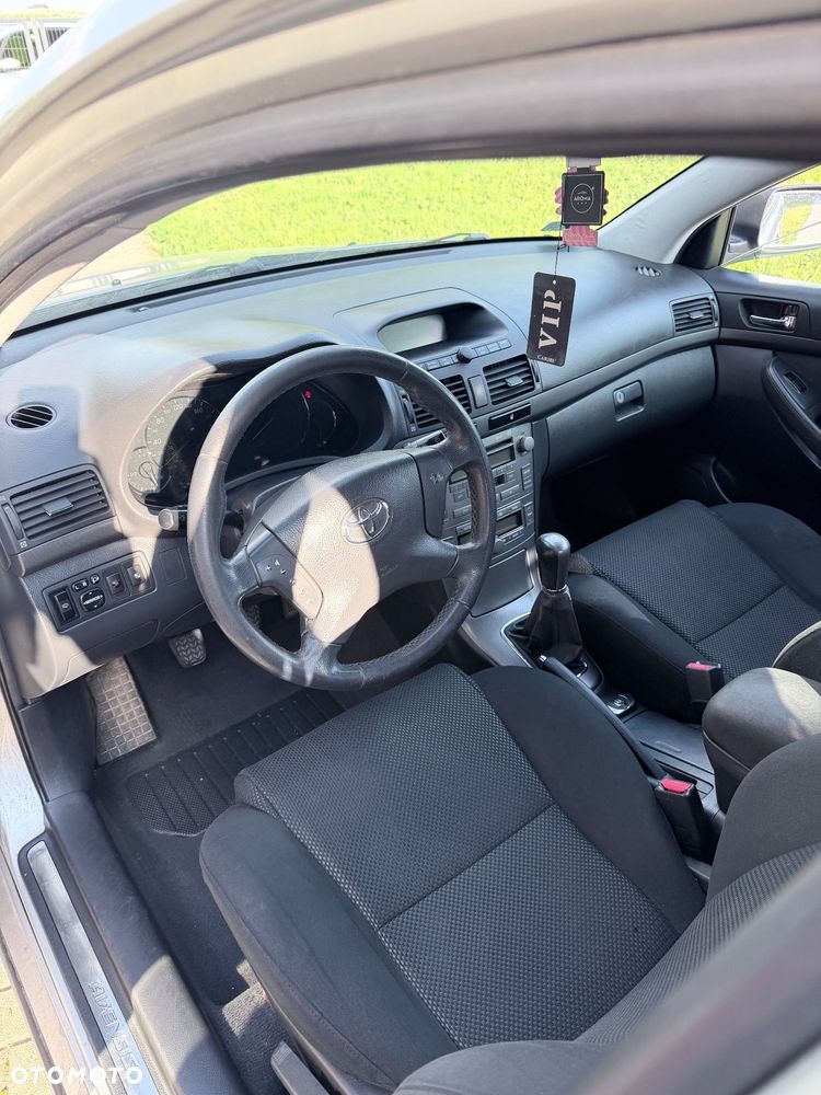 Toyota Avensis 2.0 VVT-i Prestige - 5