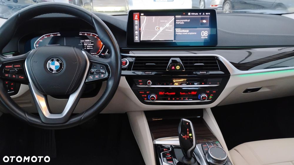 BMW Seria 5 520i Luxury Line - 15