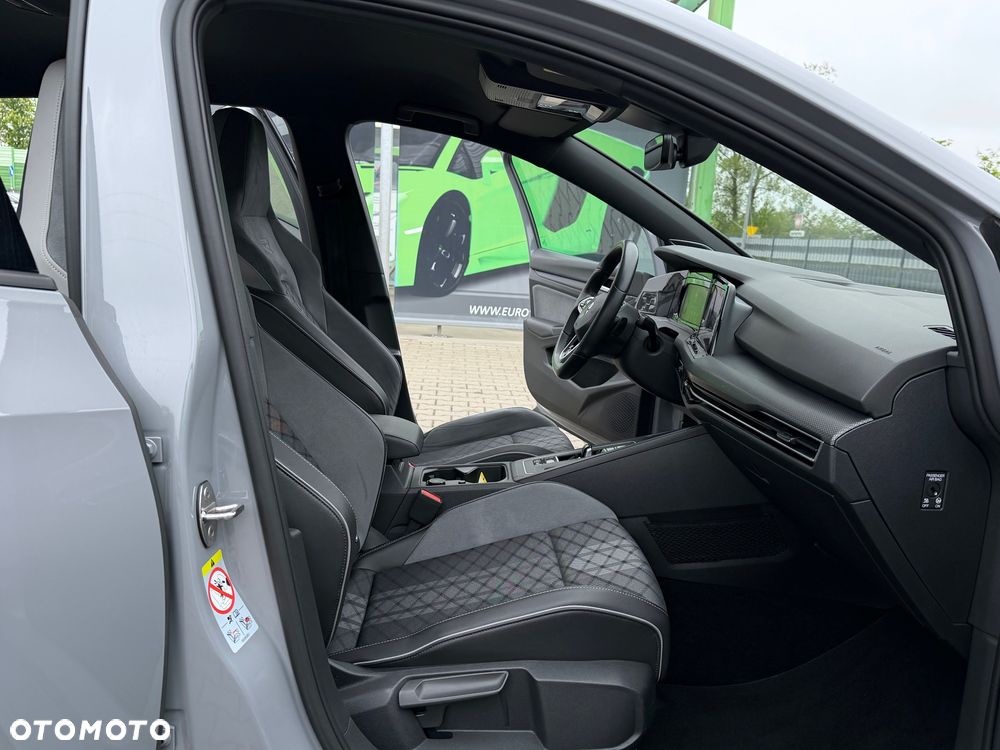 Volkswagen Golf 2.0 TDI SCR DSG R-Line - 35