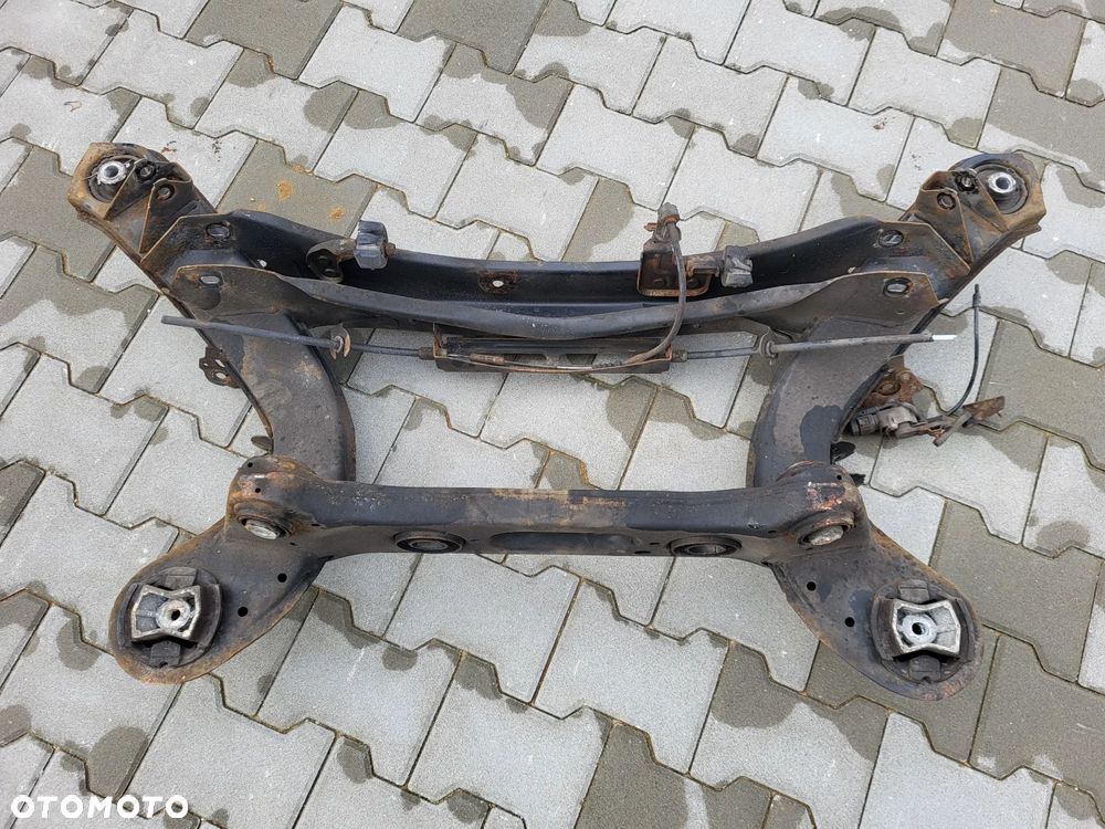MERCEDES W204 SANKI KOŁYSKA WÓZEK TYLNY TYŁ BELKA TYLNA KOMBI - 6