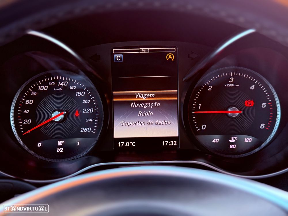 Mercedes-Benz C 220 d AMG Line - 25