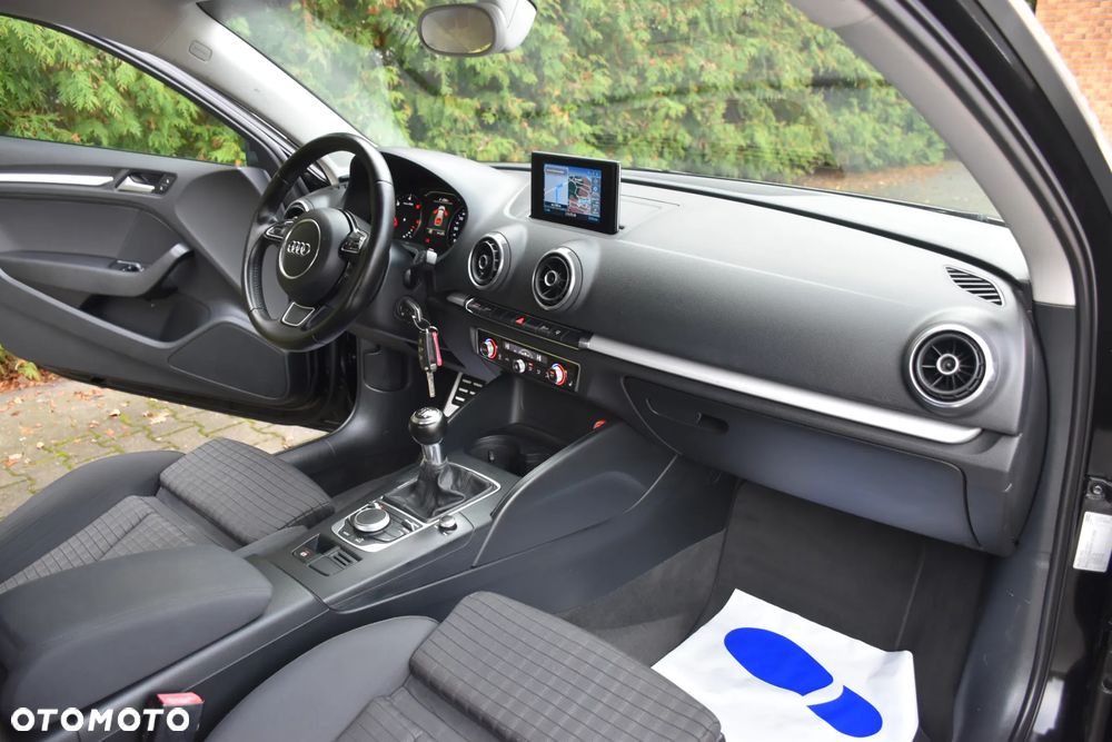 Audi A3 3-drzwiowe 1.6 TDI (clean diesel) S line Sportpaket - 10