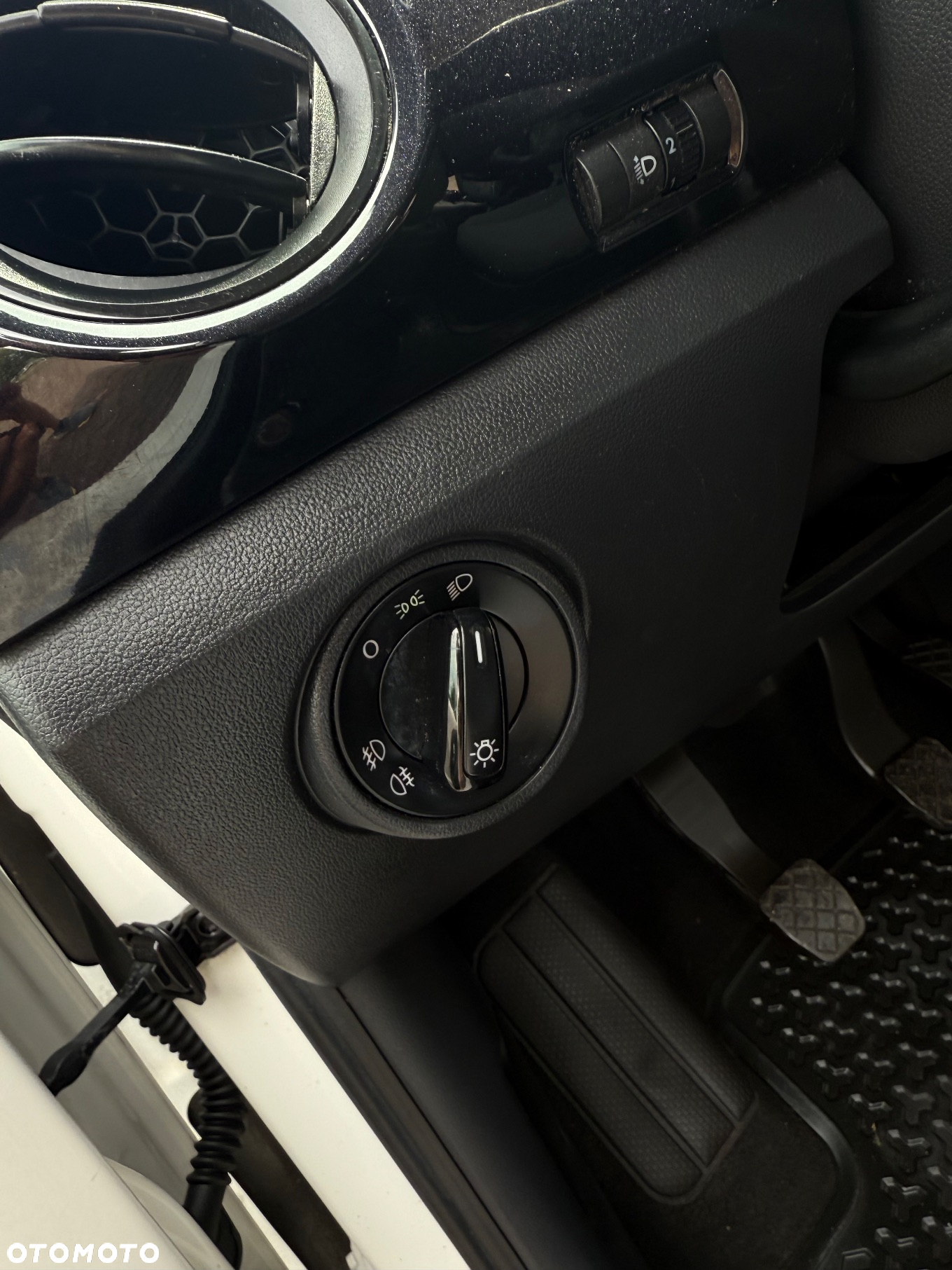 Volkswagen up! 1.0 beats - 21