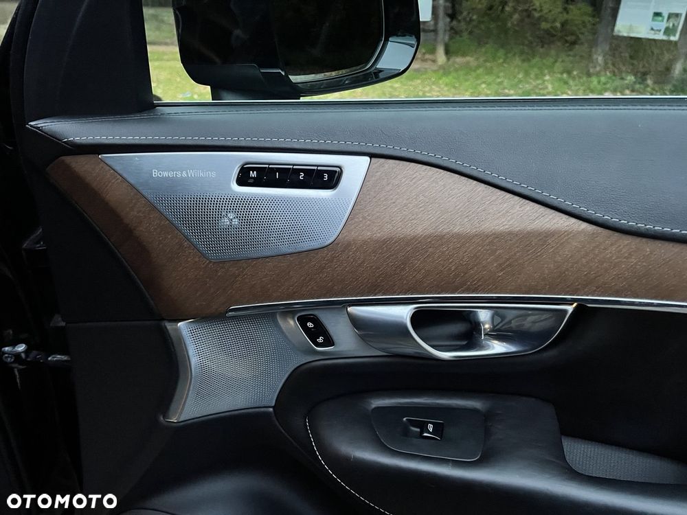 Volvo XC 90 - 24