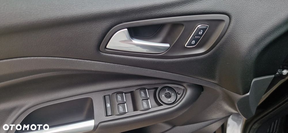 Ford Kuga 2.0 TDCi FWD Titanium - 17