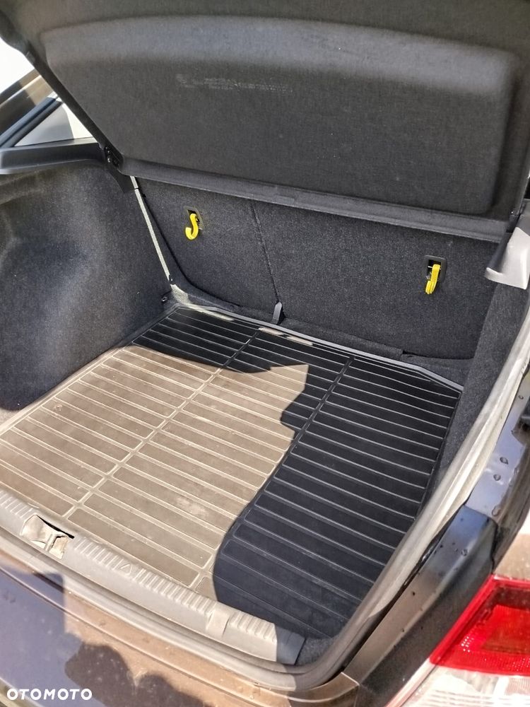 Skoda RAPID 1.0 TSI Ambition - 9