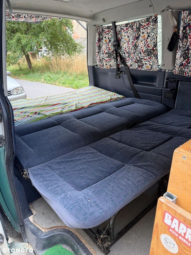 Volkswagen Transporter - 27