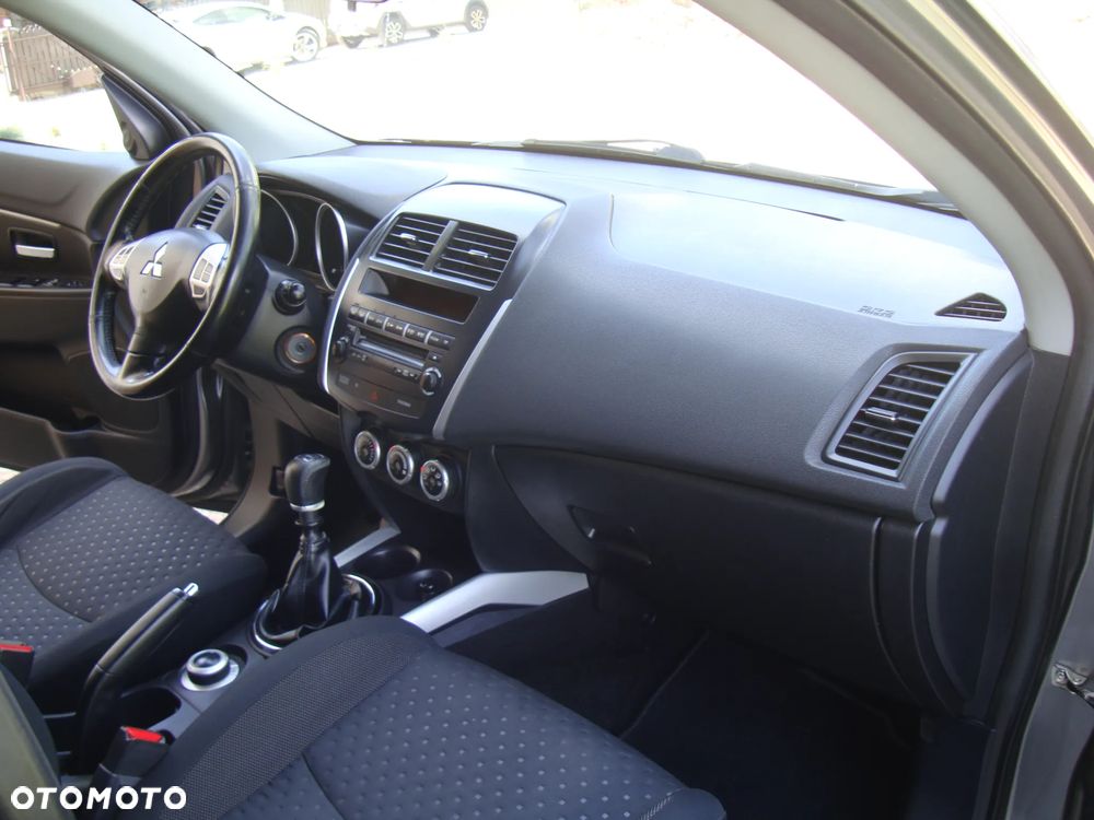 Mitsubishi ASX 1.8 DID Instyle 4WD AS&G - 14