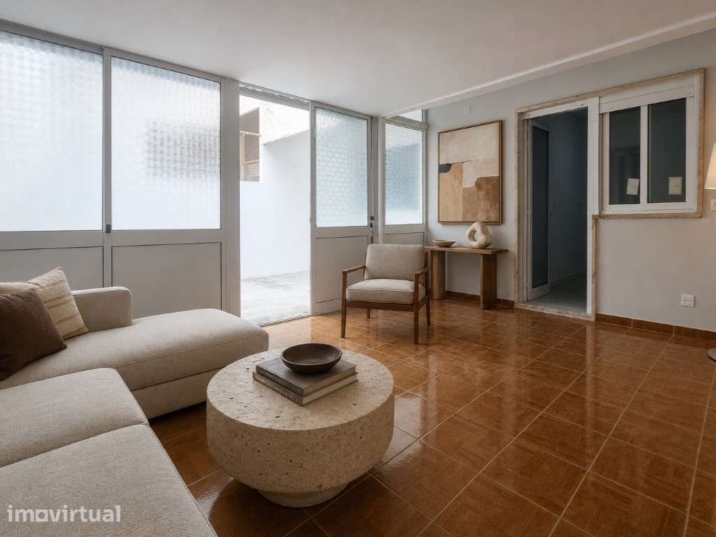 Feijó-Almada Parque Da Paz Apartamento T2 Recuperado com Quintal - Grande imagem: 4/31