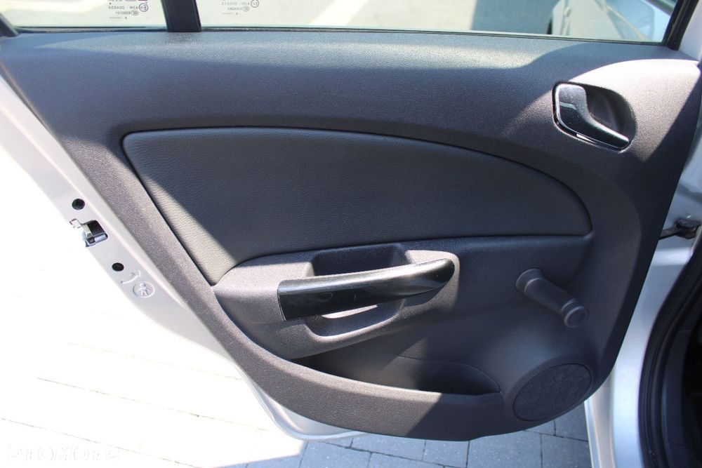 Opel Corsa - 19