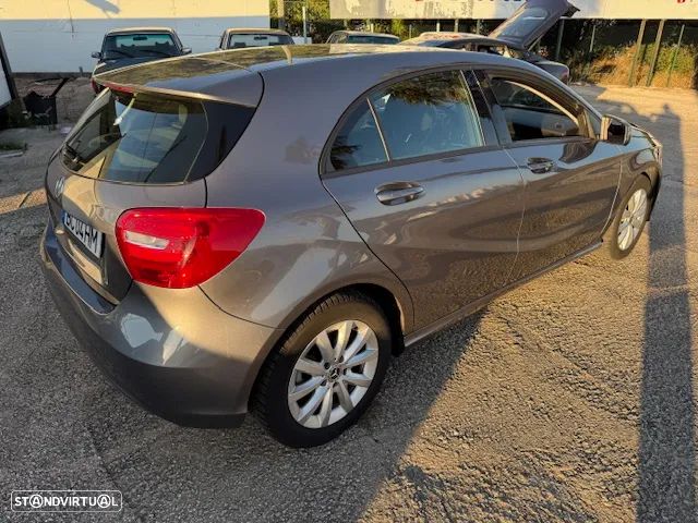 Mercedes-Benz A 180 Limousine d Style Plus - 4