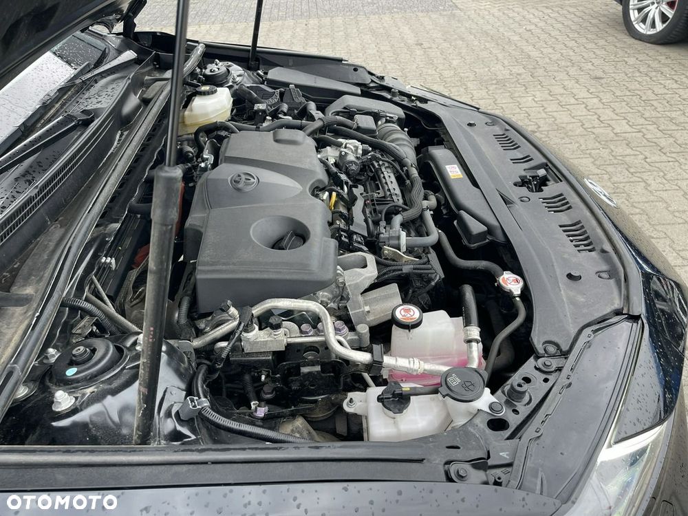 Toyota Camry 2.5 Hybrid Dynamic Force Comfort e-CVT - 17