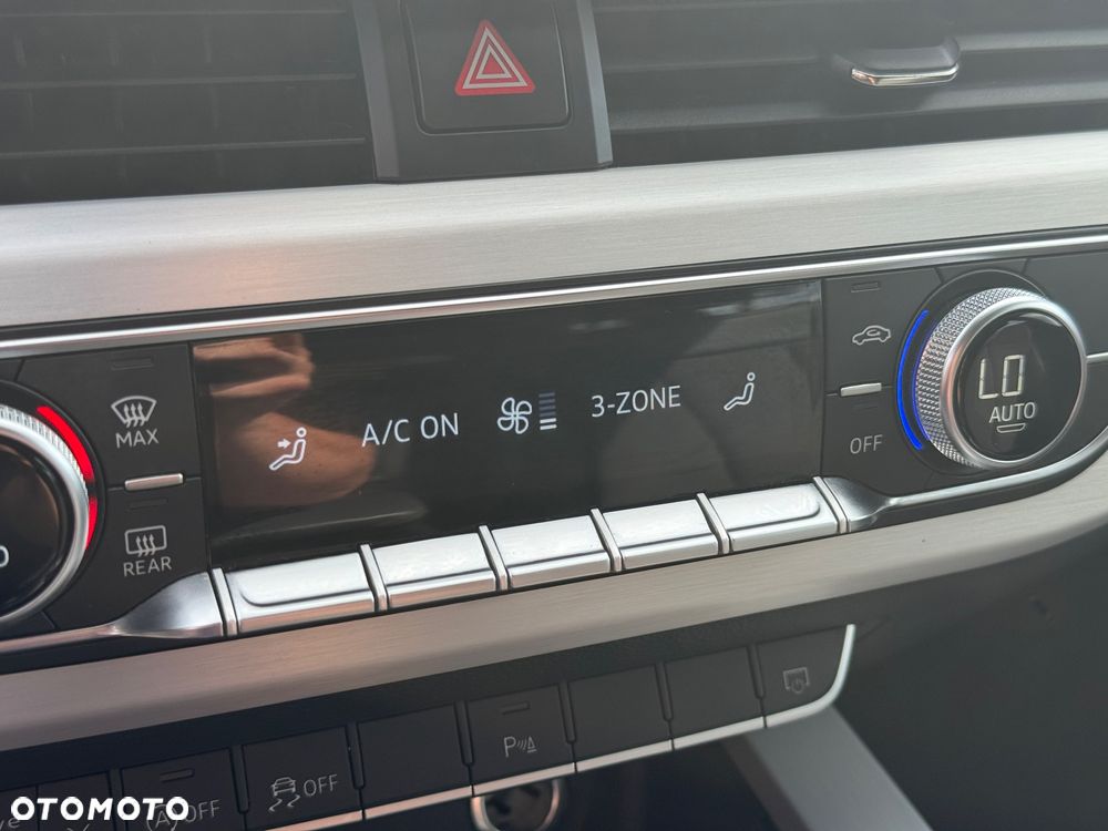 Audi A4 Avant 35 TDI S tronic S line - 37