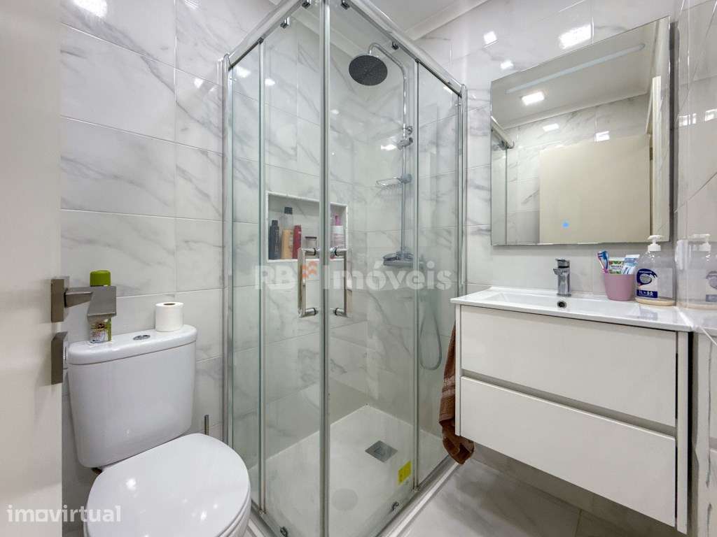 Apartamento T4 c/ Elevador e Varanda no coração de Tomar - Grande imagem: 5/33