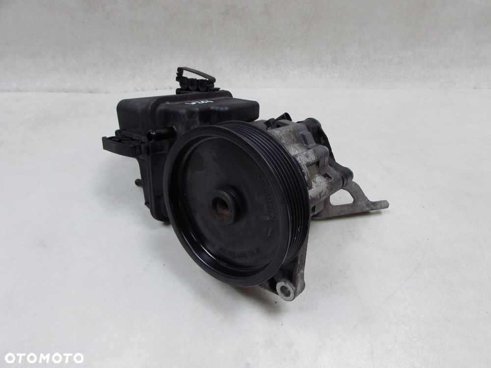 MB W204 W212 VITO 647 SPRINTER 906 651 13-18 POMPA WSPOMAGANIA 7693900509 A0064661501 - 2