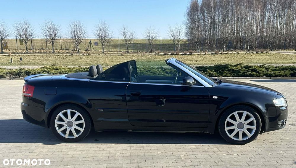 Audi A4 Cabrio 2.0 TDI DPF Multitronic - 12