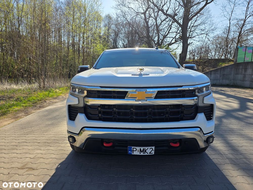 Chevrolet Silverado - 2
