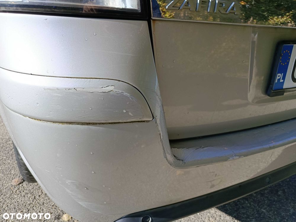 Opel Zafira - 10