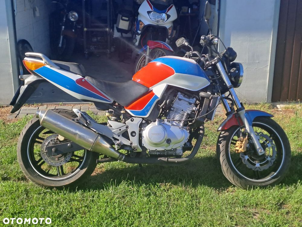 Honda CBF - 3