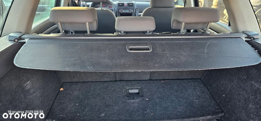 Roleta bagażnika VW Golf 5 V kombi 2008r Europa - 2