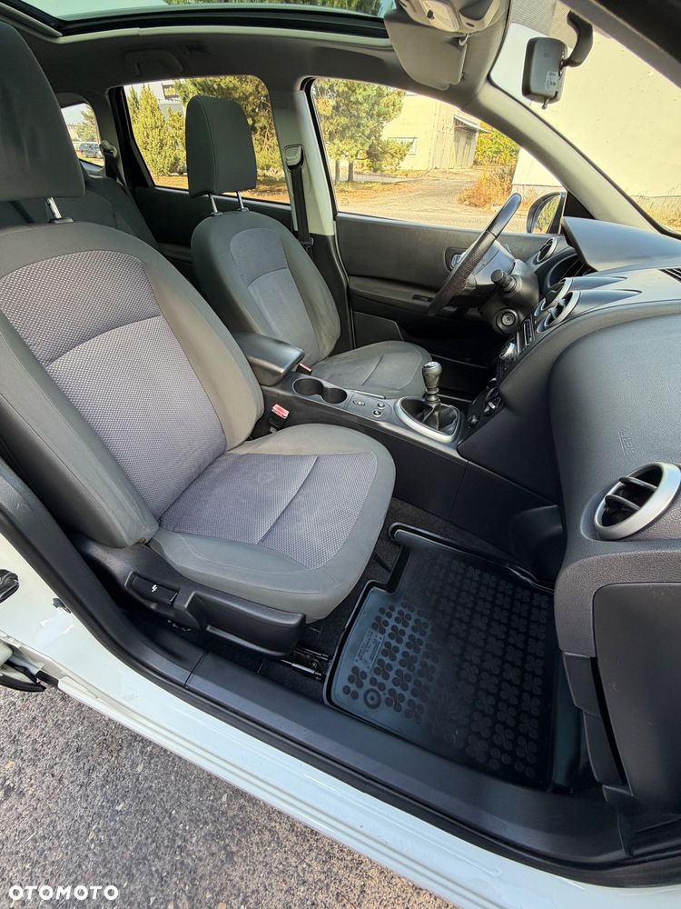 Nissan Qashqai+2 2.0 Acenta - 10