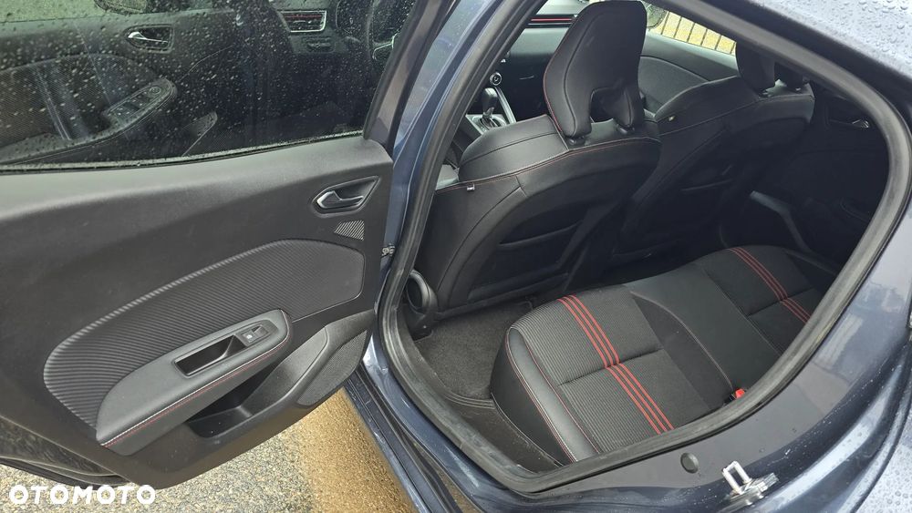 Renault Clio - 17