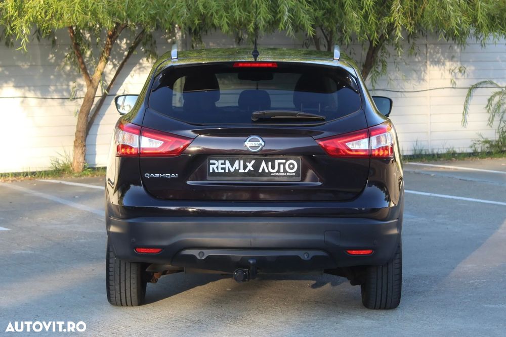 Nissan Qashqai 1.6 DCI 4 x 4 DPF Start/Stop tekna - 16
