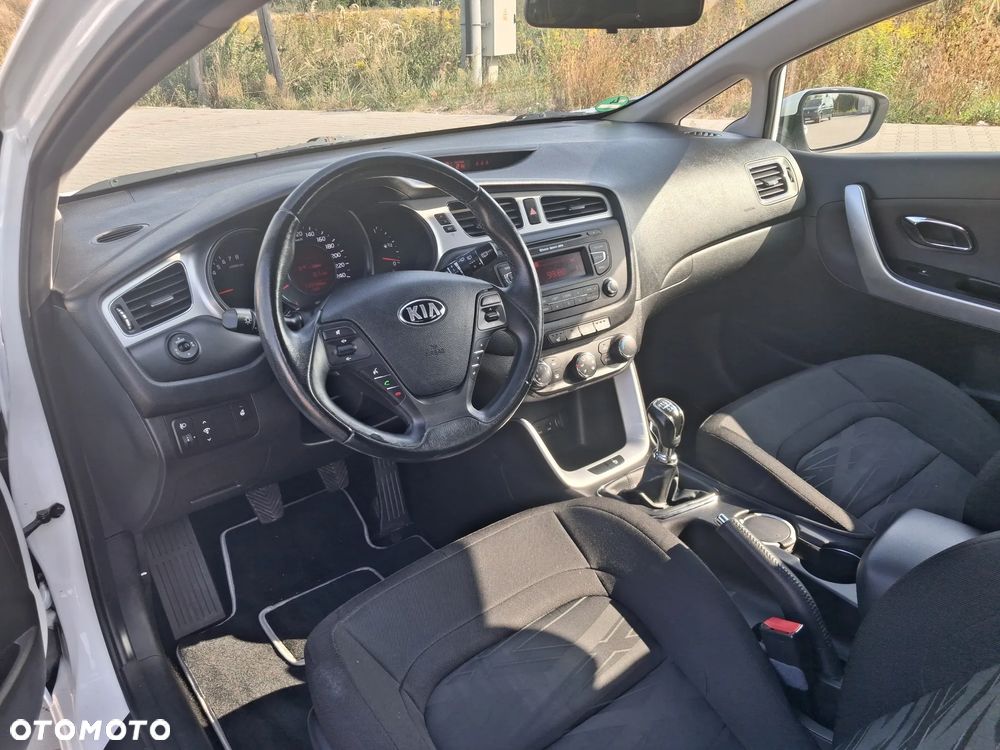 Kia ProCeed 1.6 GDI L - 14