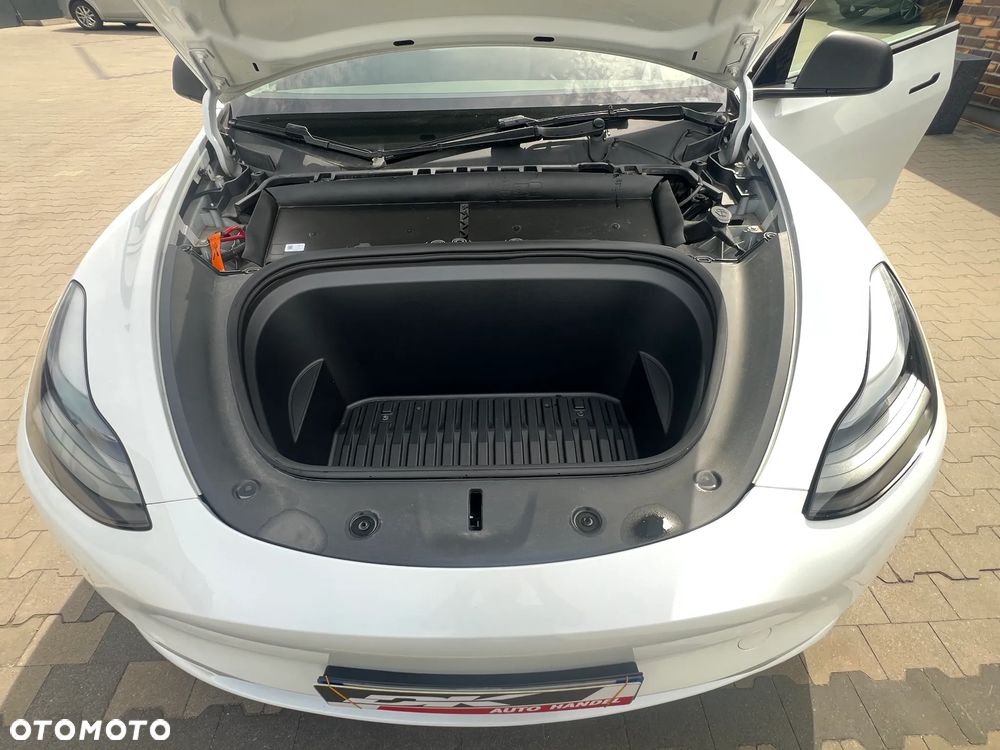 Tesla Model Y RWD - 22