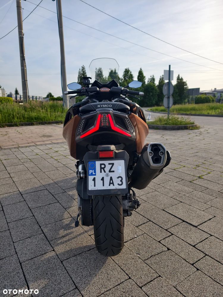 Kymco AK 550 - 3