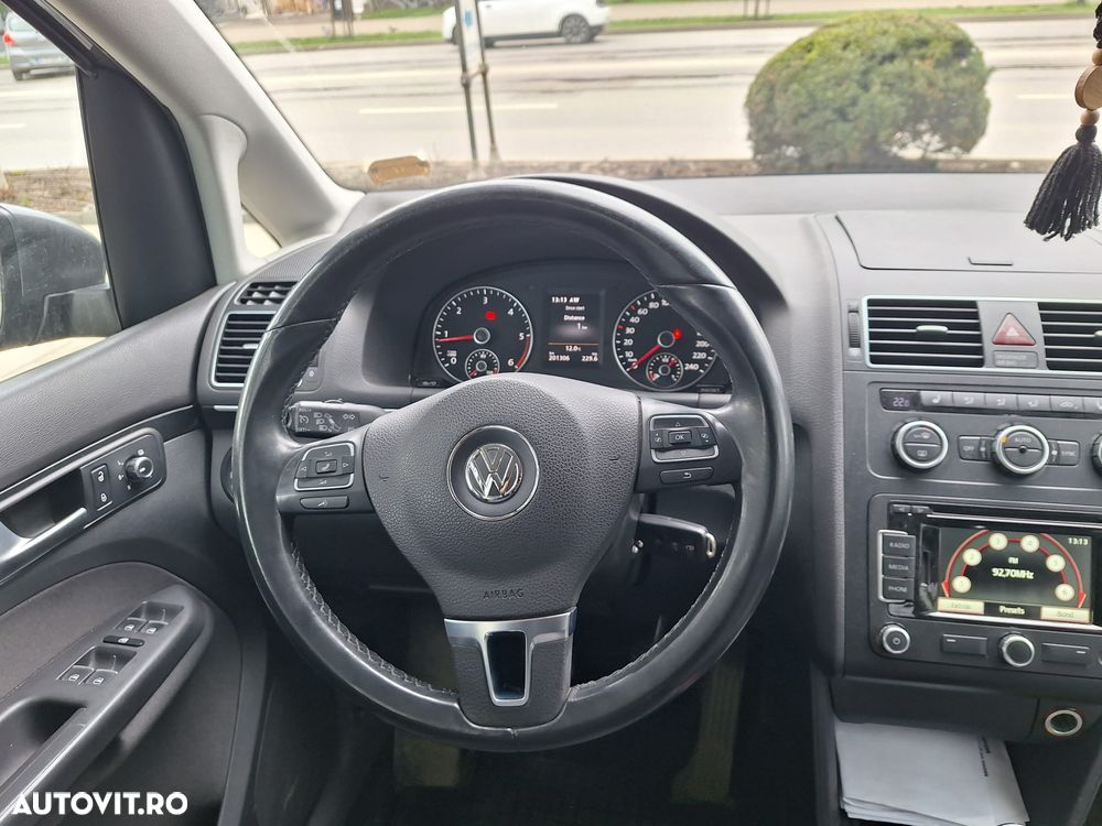 Volkswagen Touran 2.0 TDI BlueMotion Technology Comfortline - 10