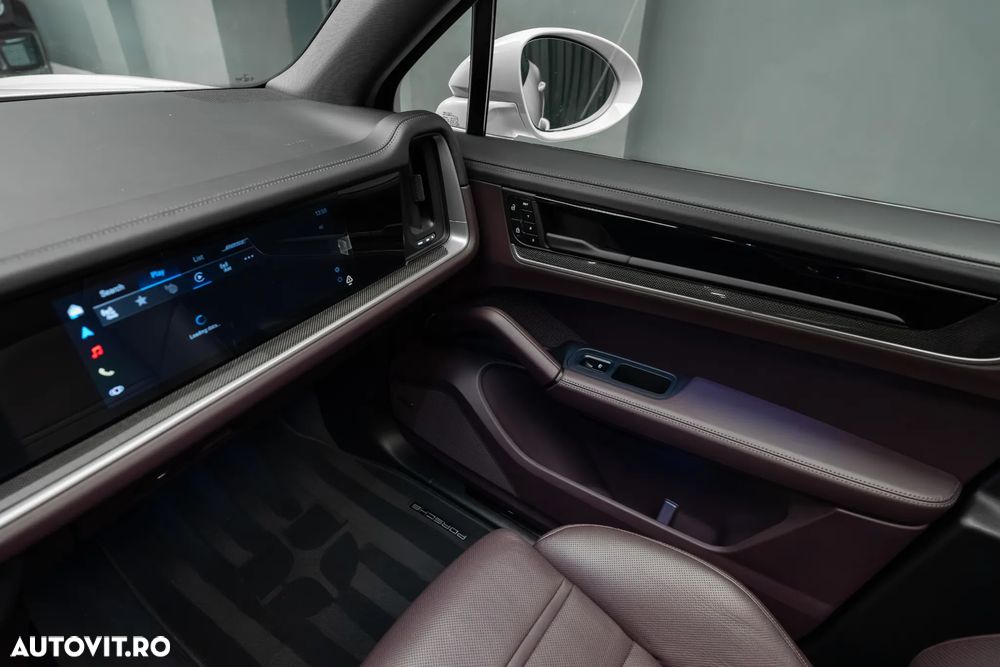 Porsche Cayenne - 22