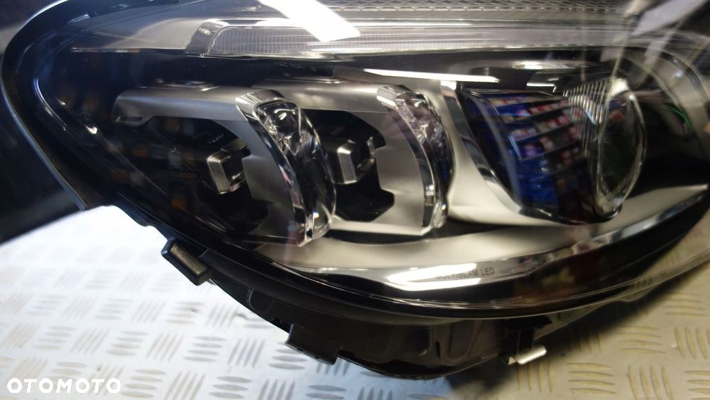 LAMPA PRZÓD PRAWA MERCEDES W205 A2059061606 FULL - 3