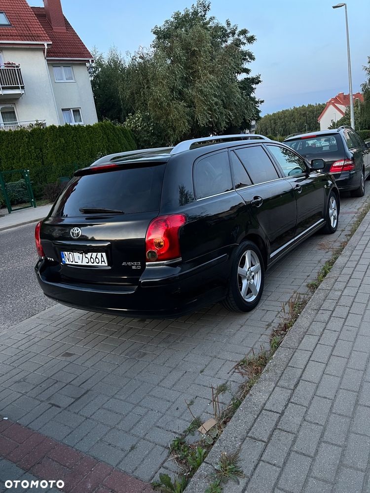 Toyota Avensis 2.0 VVT-i Automatik Executive - 31