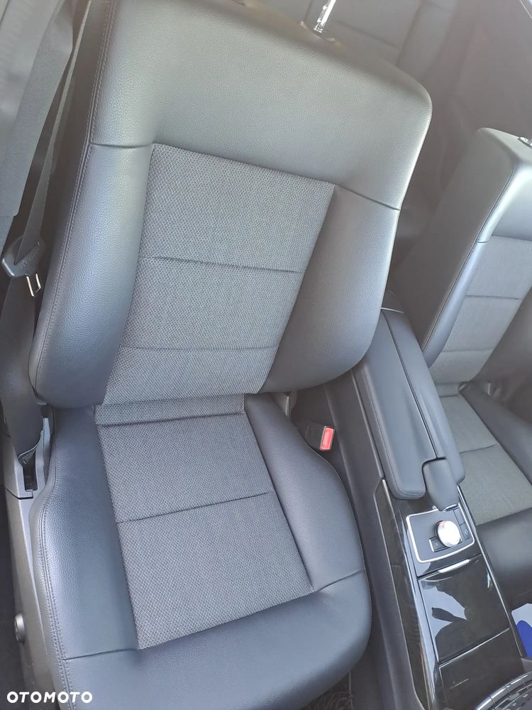 Mercedes-Benz Klasa E 350 CDI BlueEff - 11
