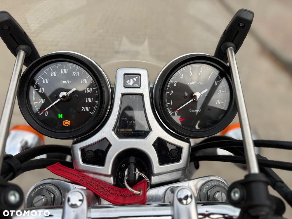 Honda CB - 27