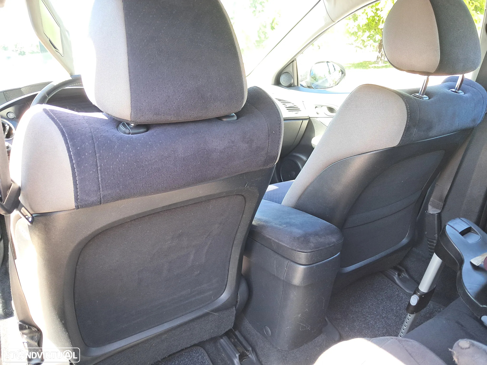 Honda Civic 1.4 Sport i-Shift - 9