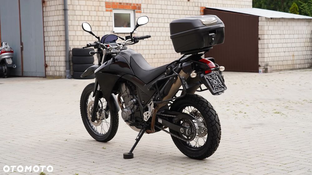 Yamaha XT - 10