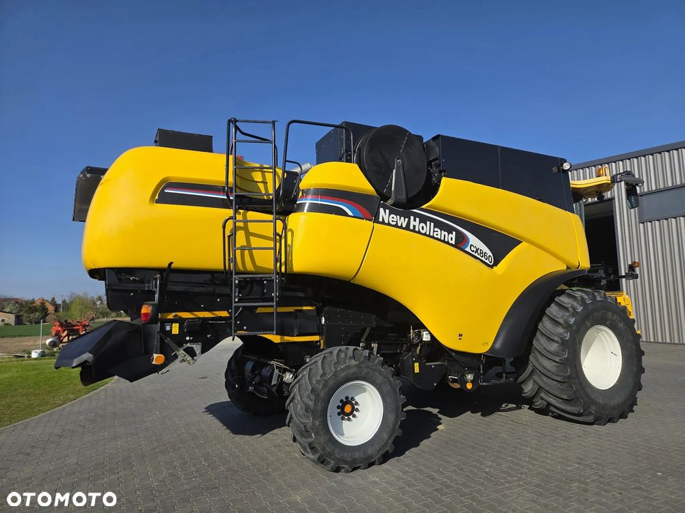 New Holland CX 860 2005 Rok, Nie Malowany, Stan Idealny - 11