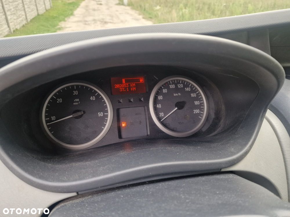 Opel Vivaro L1H1 2.7t - 13