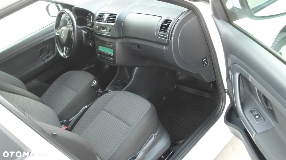 Skoda Fabia 1.4 16V Elegance Plus - 6
