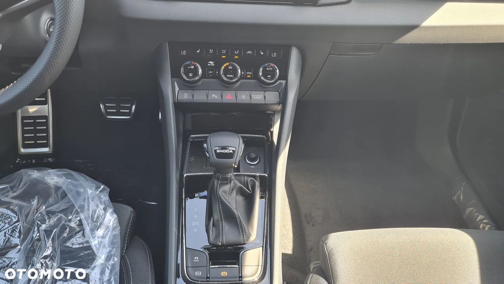 Skoda Karoq 1.5 TSI ACT Sportline DSG - 17