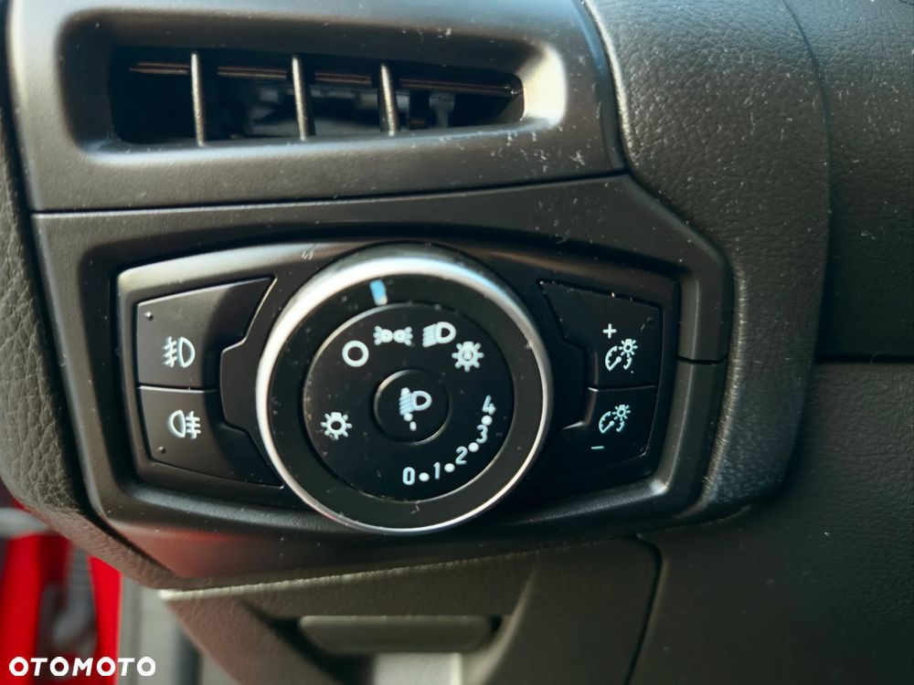 Ford Focus 2.0 TDCi Titanium ASS - 28