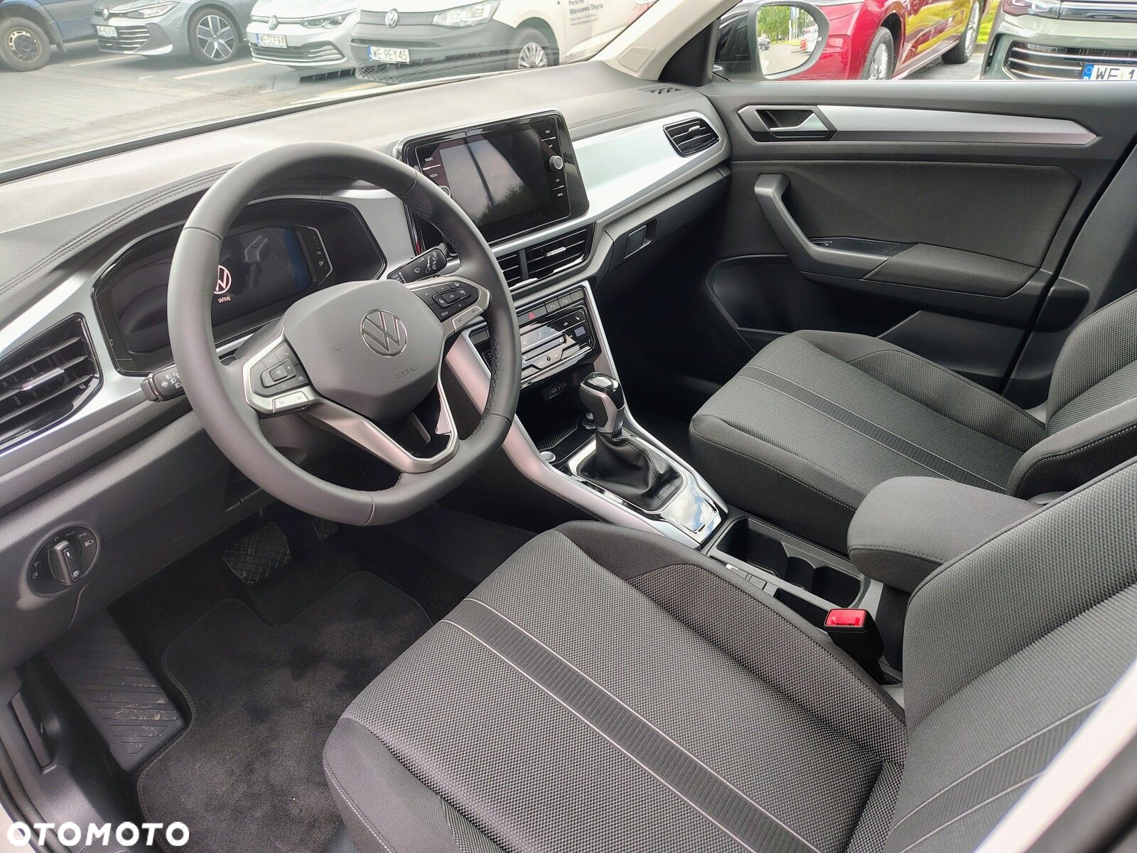Volkswagen T-Roc - 10