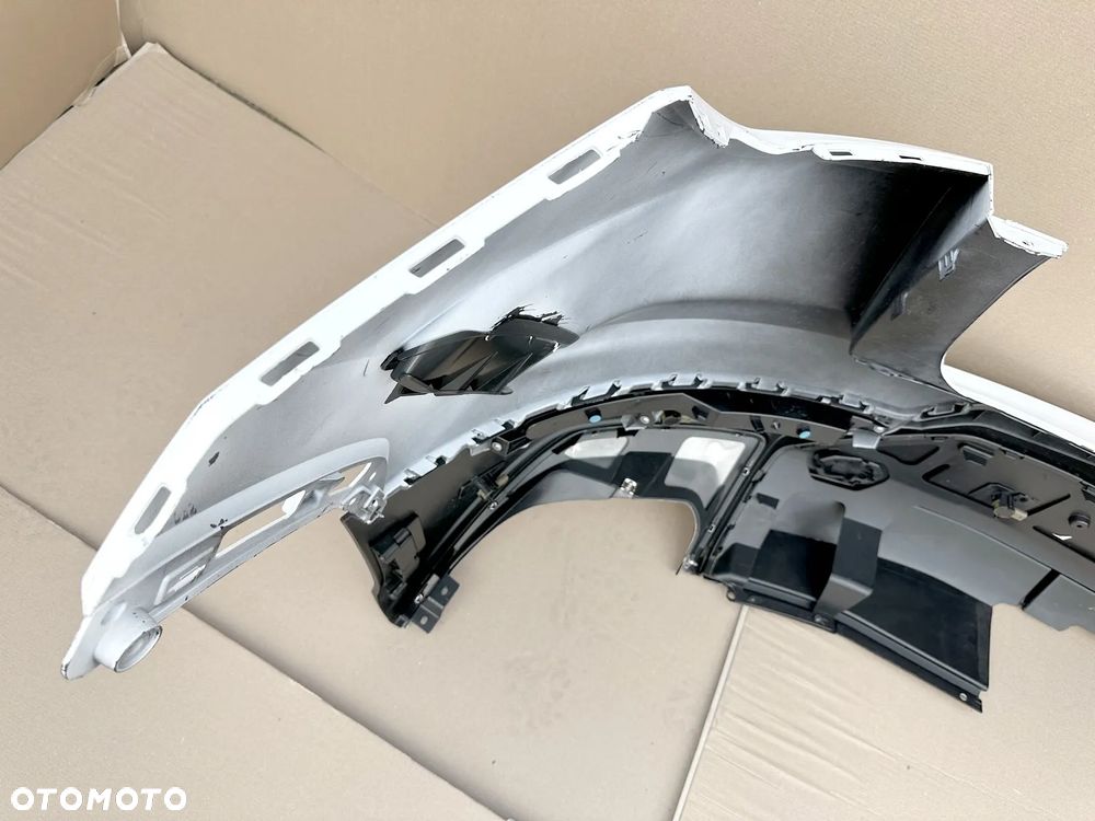 Zderzak Tylny Lamborghini URUS, kompletny - tył - 18