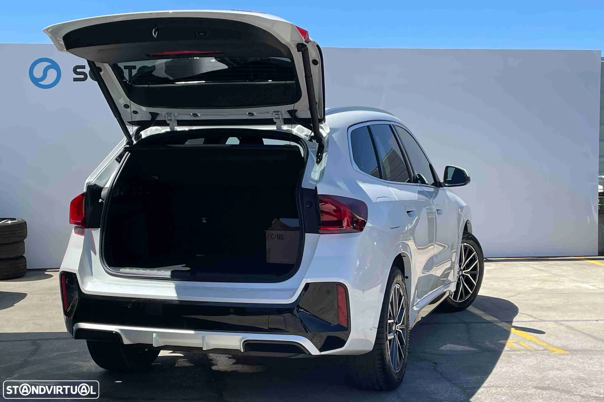 BMW iX1 xDrive30 Pack Desportivo M - 12