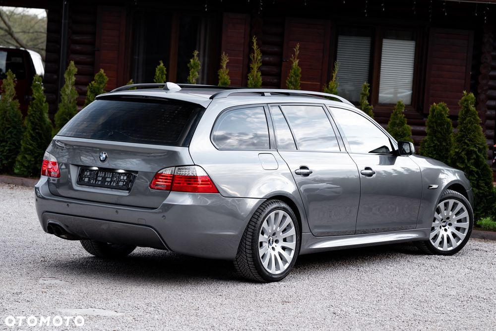 BMW Seria 5 530d xDrive - 14